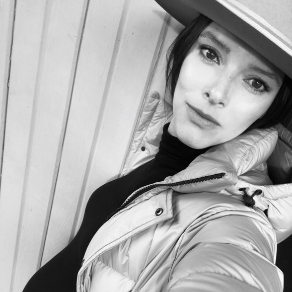 Meet your Posher, Joy - Picture 1 of 1